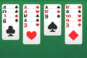 녹색 바탕에 네 개의 카드 더미가 나열되어 있고, 각 더미에는 클럽, 하트, 스페이드, 다이아몬드 무늬의 카드들이 섞여 있습니다