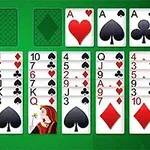 녹색 배경 위에 카드가 배열되어 있는 이미지