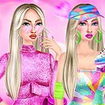 핑크빛 배경 앞에 화려한 의상을 입은 두 여성이 서 있으며, 오른쪽 여성은 롤러스케이트를 들고 있다