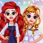 세 명의 만화 스타일 여성들이 각자 다른 머리색과 의상을 하고 함께 서 있는 모습