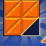 주황색 삼각형 조각과 맞춰진 정사각형 퍼즐 이미지