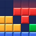 빨간, 노란, 초록, 파란 블록들이 쌓여 있는 퍼즐 보드 이미지