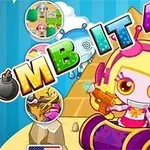 귀여운 로봇 캐릭터가 오렌지 무기를 들고 배경에 피라미드가 있는 이미지