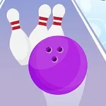 보라색 볼링공이 세 개의 하얀 핀을 향해 굴러가고 있는 장면