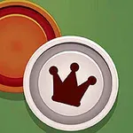 녹색 배경 위에 왕관이 그려진 원형 말 두 개