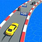 노란 차가 푸른 물 옆에 있는 회색 트랙을 달리고 있으며, 트랙 옆에 빨간색과 흰색 경계선과 함께 +20 표지판이 보입니다