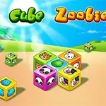 다양한 동물 그림이 그려진 알록달록한 큐브가 배치된 밝은 자연 풍경