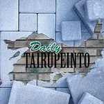 빨간 장갑과 고무망치가 놓인 블록 포장 바닥 위에 벽돌 벽 모양의 구멍과 Daily Tairupeinto라는 텍스트가 있습니다