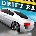 흰색 스포츠카가 도로 위를 드리프트하며 주행하는 모습을 보여줍니다