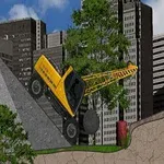 노란색 건설 차량이 기울어진 경사로 위에서 공을 매달고 있는 모습이며, 배경에는 고층 빌딩이 보인다