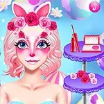 핑크색 머리와 꽃으로 장식된 머리띠를 한 인형 같은 소녀와 화장품들이 보입니다