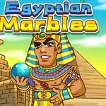 고대 이집트 배경에 파라오 복장을 한 남성이 파란 구슬을 들고 있는 모습