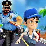 경찰관이 파란 모자를 쓴 소년을 쫓고 있는 장면으로, 뒤에는 경찰차와 열대 나무들이 보입니다