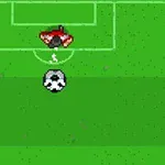 축구 경기장에서 두 명의 선수와 축구 공이 있는 상공에서 내려다본 시점입니다