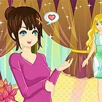 갈색 머리 여성과 금발 여성 캐릭터가 무대 위에 서 있는 모습이며, 주변에 화려한 커튼과 꽃 장식이 있다