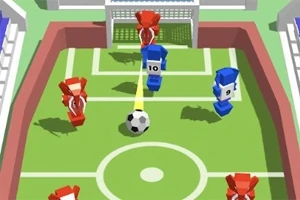 녹색 미니 축구장에서 파란색과 빨간색 로봇 플레이어들이 축구공 주변에 위치한 모습