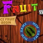 다채로운 나무 배경 위에 FRUIT BREAK라는 화려한 글자와 과일 그림, NEW GAME 버튼이 있는 이미지
