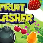 나무와 다양한 과일, 폭탄이 있는 만화 스타일의 배경에 FRUIT SLASHER라는 글자가 있습니다