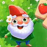 정원에서 빨간 모자를 쓴 귀여운 요정이 딸기, 포도, 배가 그려진 나무 블록을 가리키고 있다