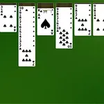 녹색 배경 위에 컬럼으로 배열된 다양한 카드들이 전개되어 있는 이미지