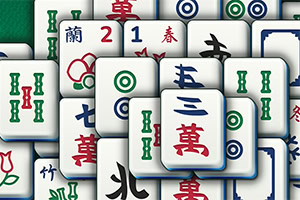 다양한 색상의 마작 패들이 겹쳐져 배열되어 있는 모습