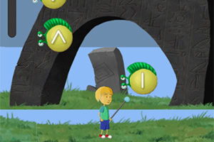 소년이 푸른 들판에서 막대기를 들고 고대 문양이 새겨진 큰 돌 구조물 앞에 서 있다