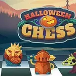 호박 장식의 HALLOWEEN CHESS 로고와 기괴한 디자인의 체스 말들이 어두운 배경에 배치된 이미지