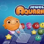 물고기 모양의 귀여운 캐릭터들이 바다를 배경으로 다양한 색상의 동그란 친구들과 별 모양의 아이템이 있는 장면