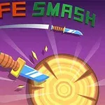 나무 표적에 칼이 날아가는 모습을 배경으로 상단에 KNIFE SMASH 텍스트가 있는 이미지