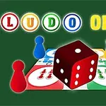 녹색 배경에 주사위, 체스 말, 화려하게 색칠된 보드가 있는 이미지