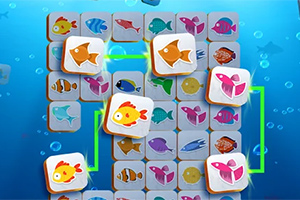 바다를 배경으로 다양한 색상의 물고기 그림이 있는 타일들이 배열되어 있는 이미지