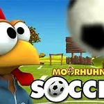 닭 캐릭터가 축구 유니폼을 입고 축구공을 바라보는 장면과 함께 SOCCER라는 글자가 있는 이미지