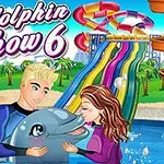 돌고래와 함께 수영장에서 남자와 여자가 즐겁게 놀고 있는 장면