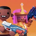 두 캐릭터가 장난감 총을 들고 서 있으며, 한 명은 보라색 왕관을 쓰고 있음