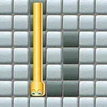 노란색 관 모양의 캐릭터가 눈을 뜨고 있는 모습과 회색 타일들이 격자로 배열된 화면