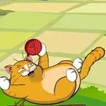 주황색 고양이가 빨간 털실 공을 가지고 노는 모습