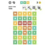 숫자가 적힌 다양한 색상의 블록들이 직사각형 배열로 배치되어 있는 퍼즐 이미지