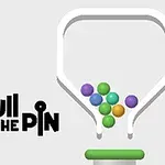 핀을 당겨야 하는 통 안에 다채로운 공들이 모여 있다