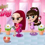 핑크색 배경의 미용실에서 두 캐릭터가 각각 의자에 앉아 있고, 거울 옆에 선 모습