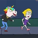 유니콘 머리를 한 캐릭터가 겁에 질린 금발 여성을 쫓아가는 장면