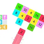 다양한 색상의 숫자 블록과 SHOOT AND MERGE라는 텍스트가 있는 이미지