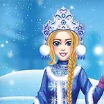 눈이 내리는 배경에서 전통적인 파란색 옷과 왕관을 쓴 캐릭터가 마법 지팡이를 들고 있는 모습