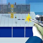 조준경이 장착된 저격총을 겨냥하는 손과 먼 거리의 무대 위 목표물이 있는 장면