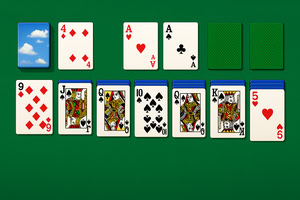 초록색 배경 위에 카드가 배열되어 있으며, 일부 카드는 앞면이 보이고 나머지는 뒷면이 보인다