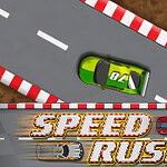 녹색 경주차가 흙길을 빠르게 달리는 모습과 아래에는 SPEED RUSH 텍스트가 있는 이미지