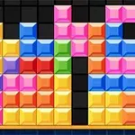 다양한 색상의 블록들이 상자 모양으로 쌓여 있는 퍼즐 이미지