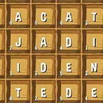 나무 바탕에 각기 다른 글자가 적힌 5x5 격자 퍼즐 이미지