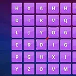 보라색 배경에 알파벳 글자가 적힌 5x5 격자형 퍼즐