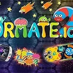 다양한 색상의 귀여운 벌레들이 별과 함께 어두운 배경에 표현되어 있다