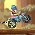 붉은색 줄무늬 옷과 헬멧을 쓴 사람이 오토바이를 타고 나무 위를 달리고 있다